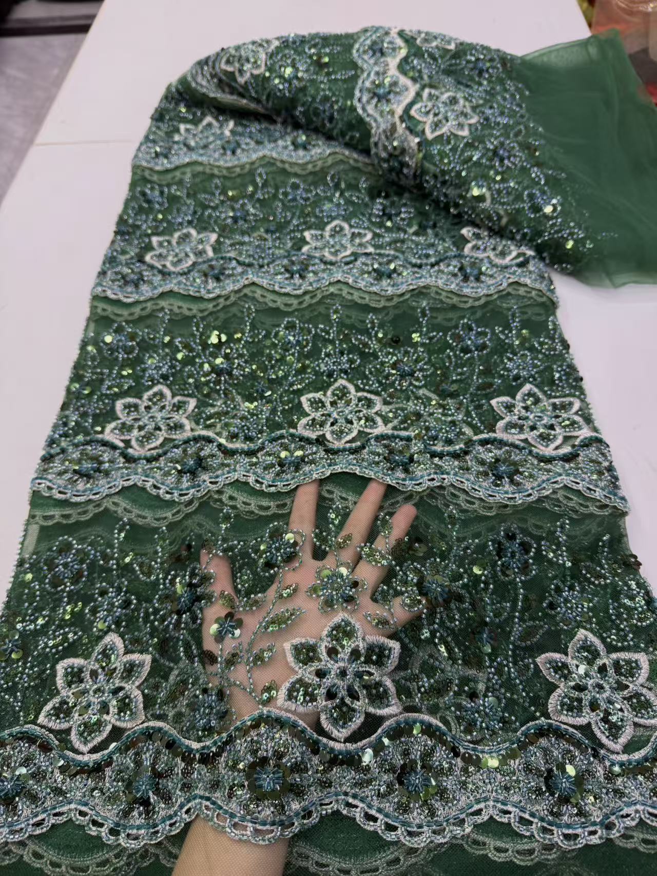 Tissu en dentelle perlée afric - Wedding Dress Supply avis et prix