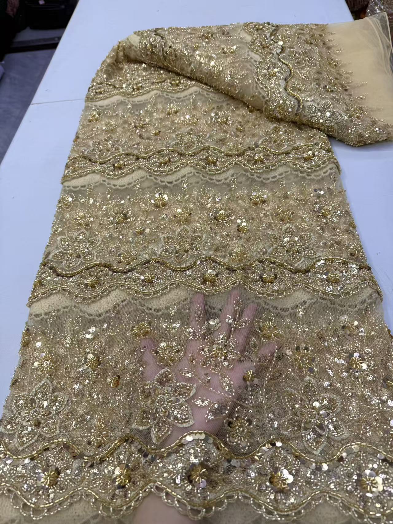 Tissu en dentelle perlée afric - Wedding Dress Supply avis et prix